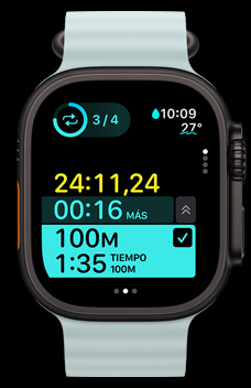 Un Apple Watch Ultra 2 muestra un intervalo cronometrado de entrenamiento como parte de los Entrenamientos Personalizados.