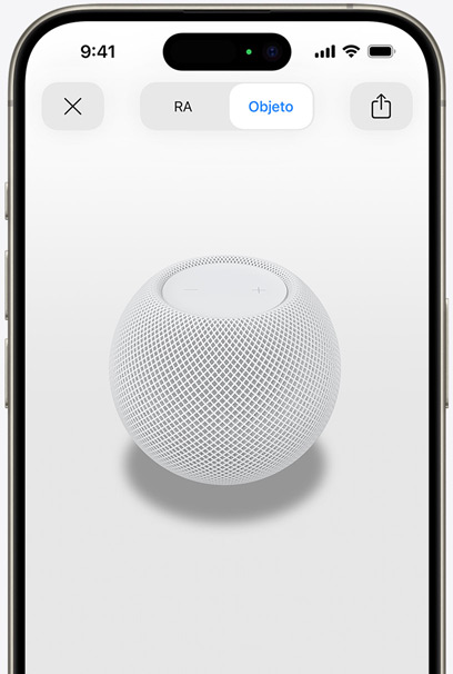 Pantalla de un iPhone que muestra un HomePod mini blanco en realidad aumentada.